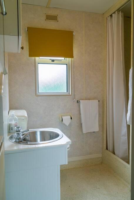 Wind In The Willows: Sleeps 4, Kitchen, Bathroom, Lounge, Wifi Napton on The Hill 外观 照片
